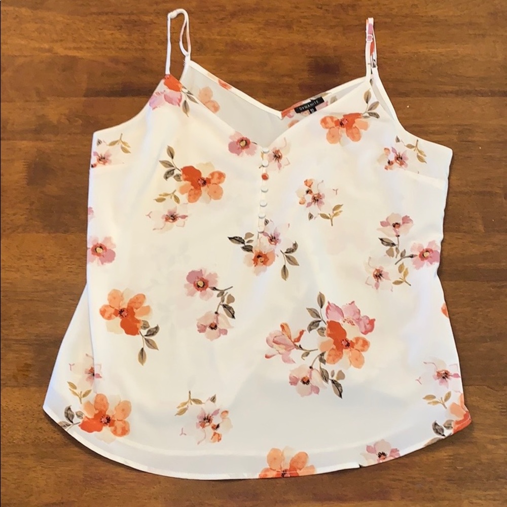 Dynamite floral tank with buttons